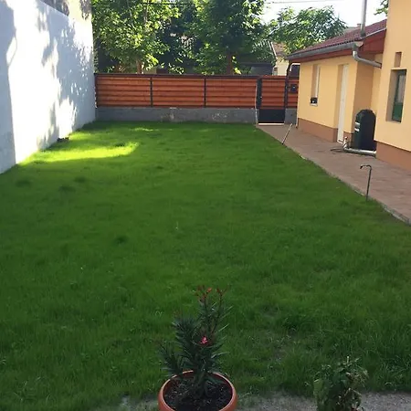 Apartment Green Garden Budapest