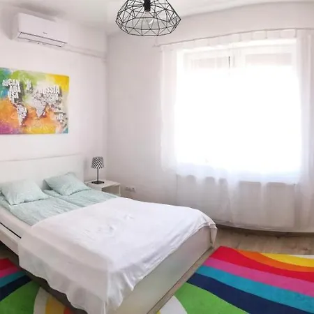 Green Garden Apartment